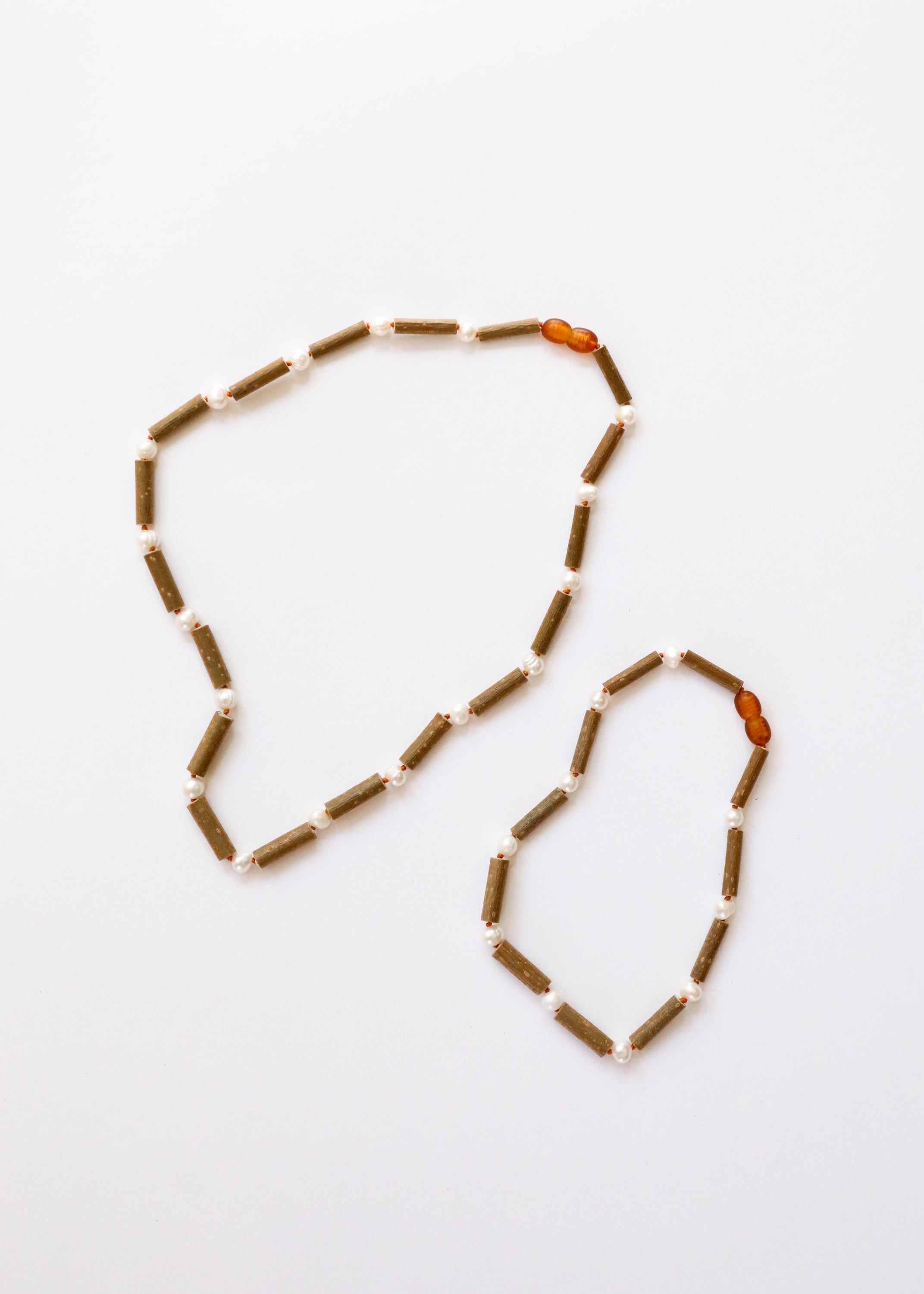 Hazelwood + Pearl || Beaded Necklace ||