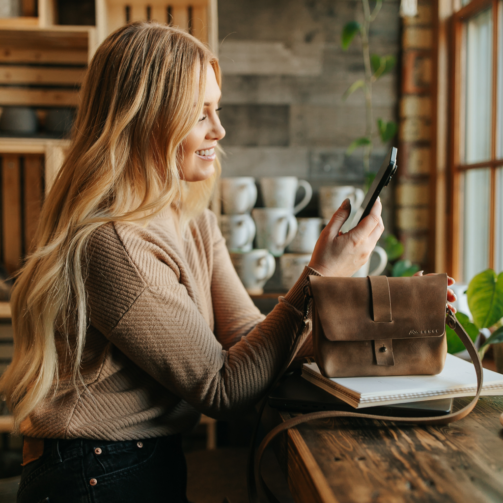 Augusta Crossbody