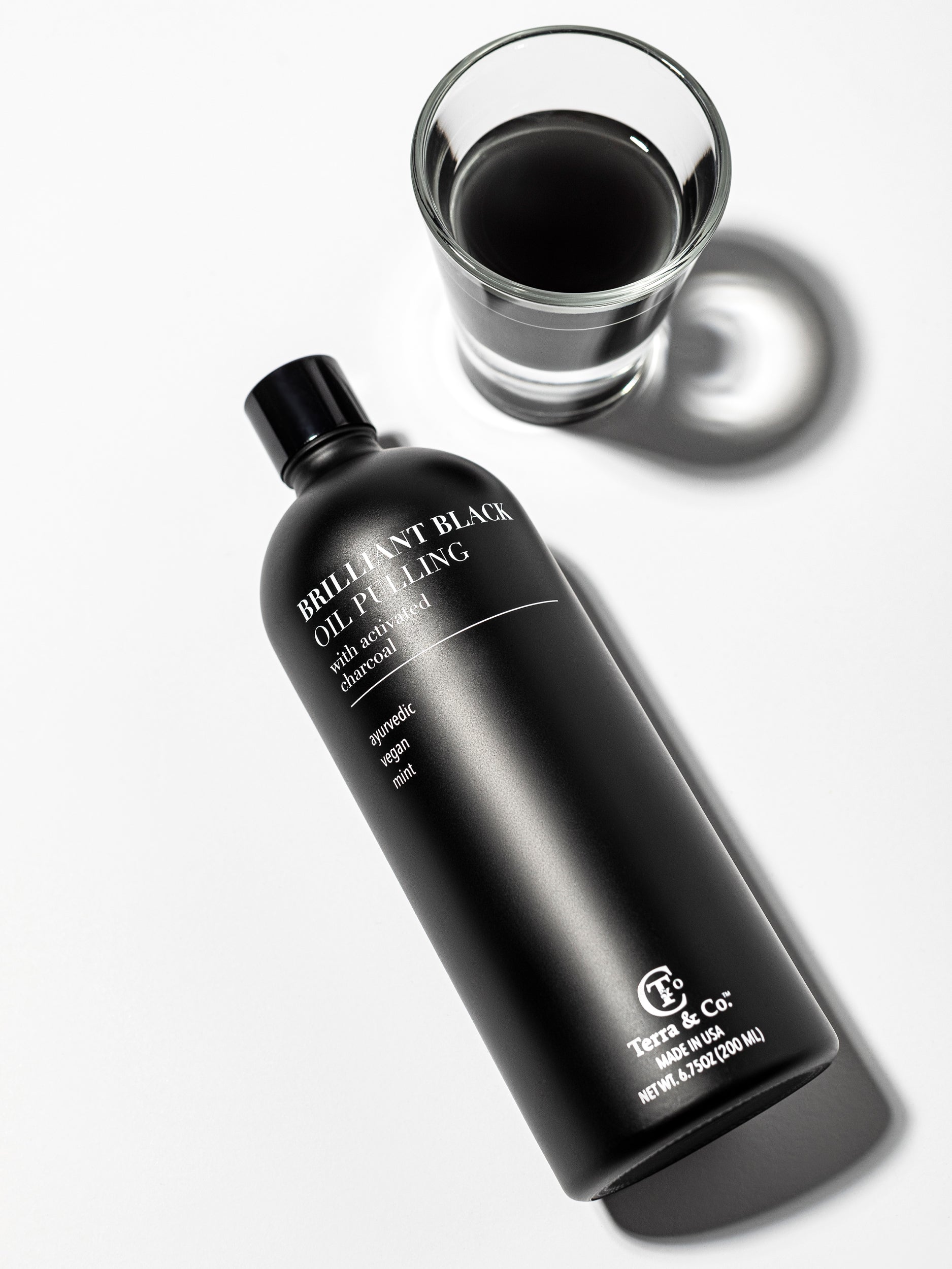 Terra & Co.® Oil Pulling Bundle – Gentle Green + Brilliant Black | Ayurvedic Detox, Enamel Protection & Whitening