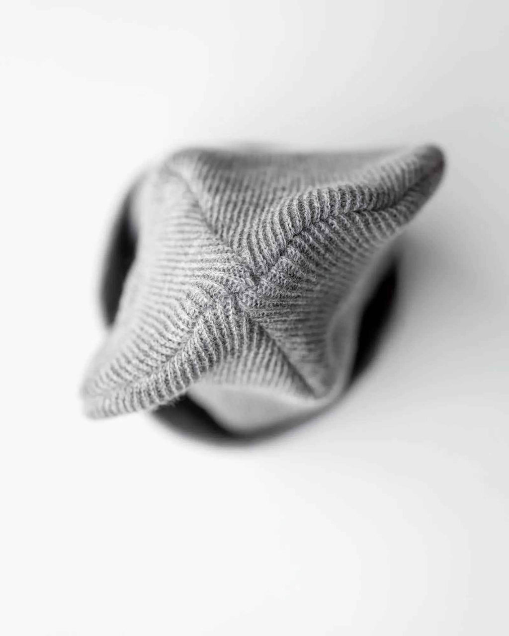 CS108 HAAKWEAR Traditional Silent Cuffed Beanie, Koala Gray