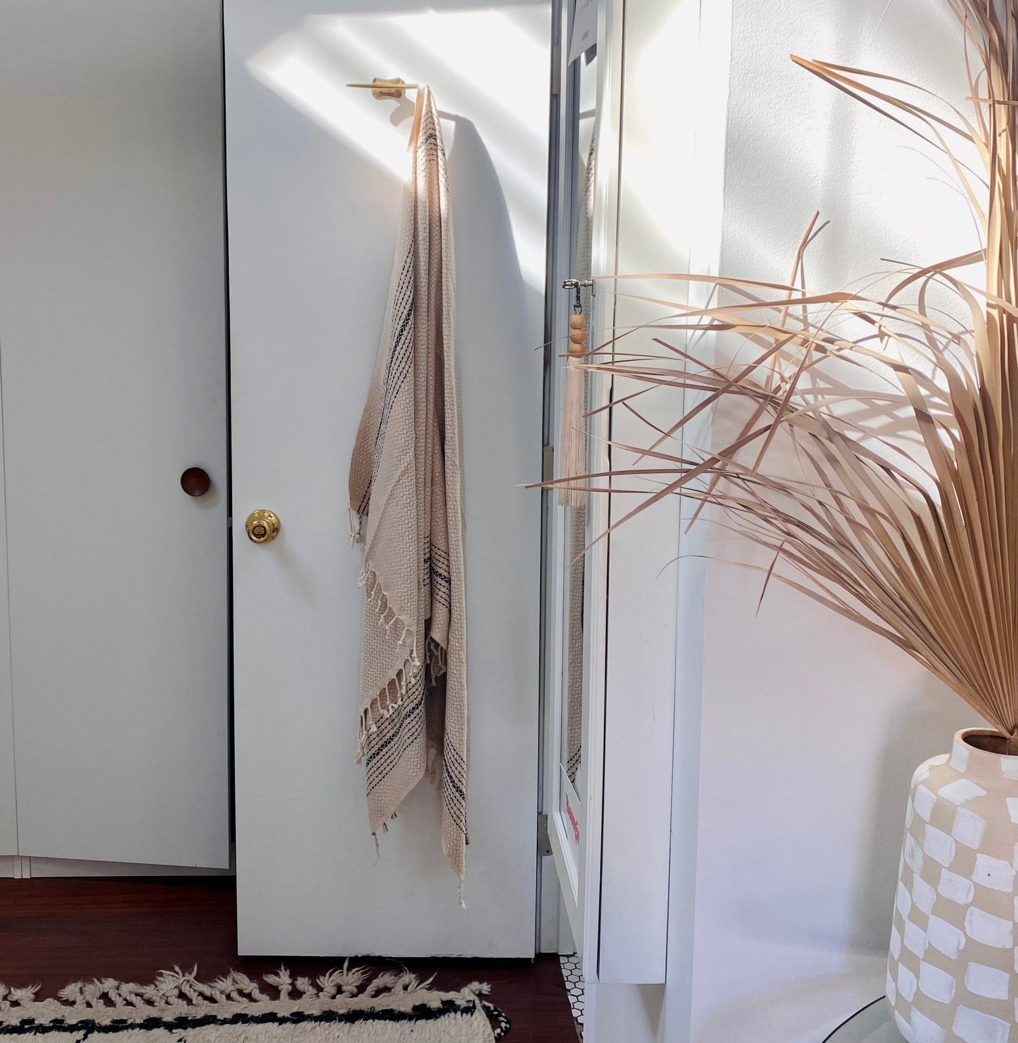 Turkish Towel – Lightweight, Quick-Drying & Handwoven Cotton