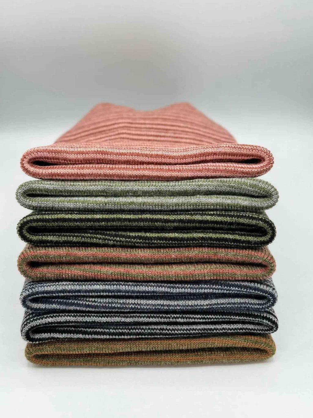 H-Stitch™ Contrast Cuffed Beanie – Black/Gray | Made in USA | Trending Ski & Snowboard Beanie